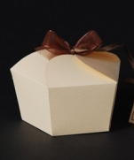 5   | 5 Gift boxes